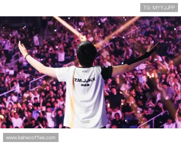 EDG的荣耀之路：从新秀到王者的成长与蜕变纪实