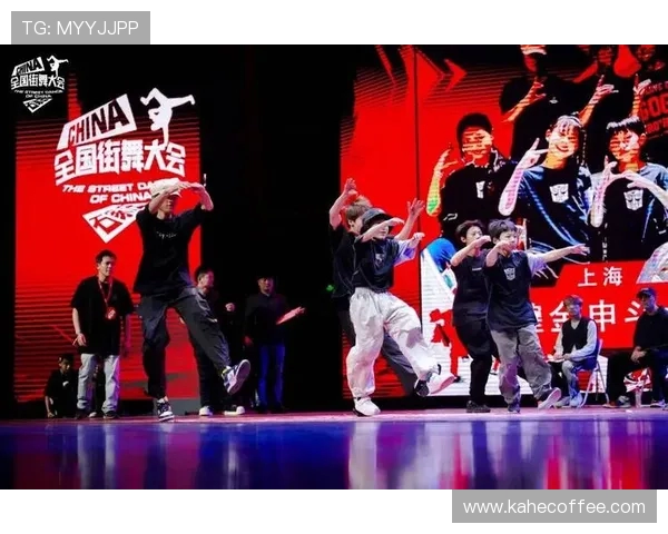 全国街舞大赛特别报道:北京飞盘队如何成功转型为街舞新秀 全国街舞大赛特别报道:北京飞盘队如何成功转型为街舞新秀