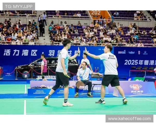 广州羽毛球队在精英赛中的耐力表现分析与启示