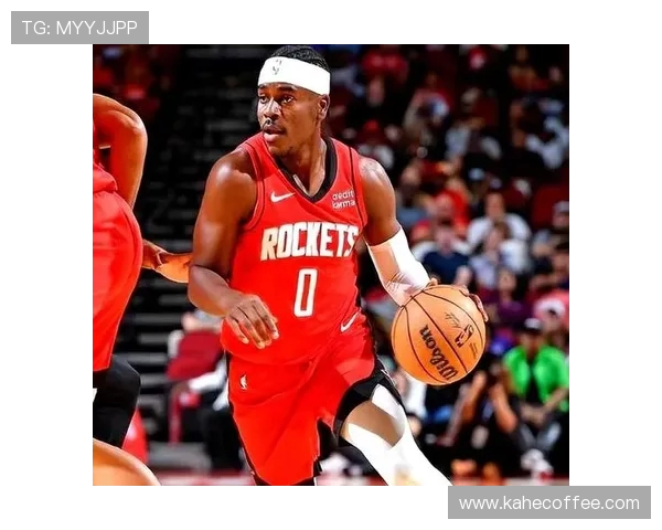 夏季联赛火箭队与蓝网队激战正酣球迷期待精彩对决